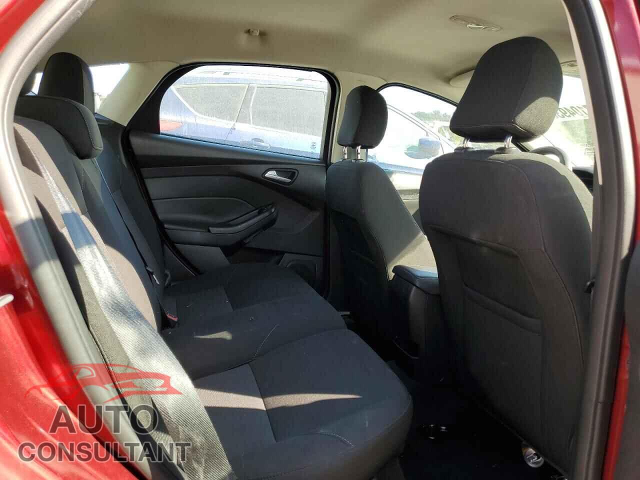 FORD FOCUS 2017 - 1FADP3K23HL338148