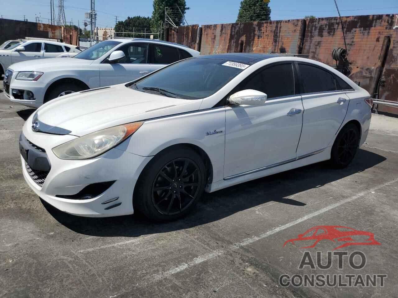 HYUNDAI SONATA 2013 - KMHEC4A42DA064641