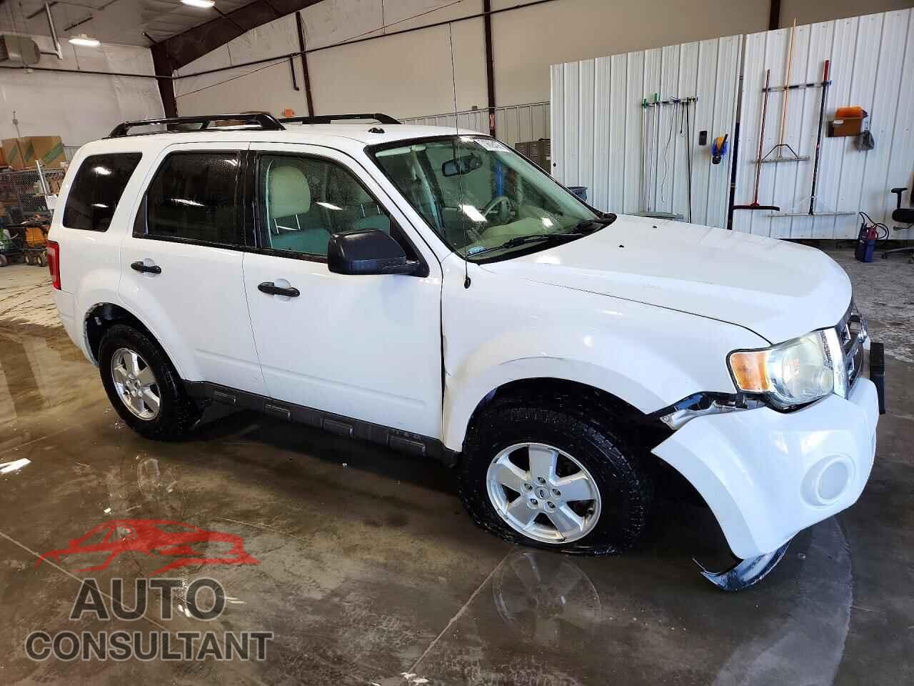 FORD ESCAPE 2011 - 1FMCU0DG4BKB79087