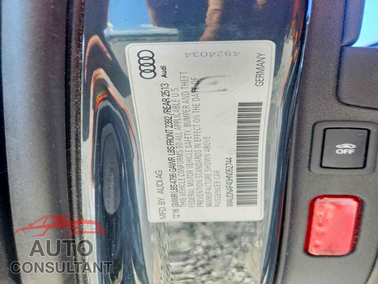 AUDI A4 2017 - WAUDNAF40HN052744