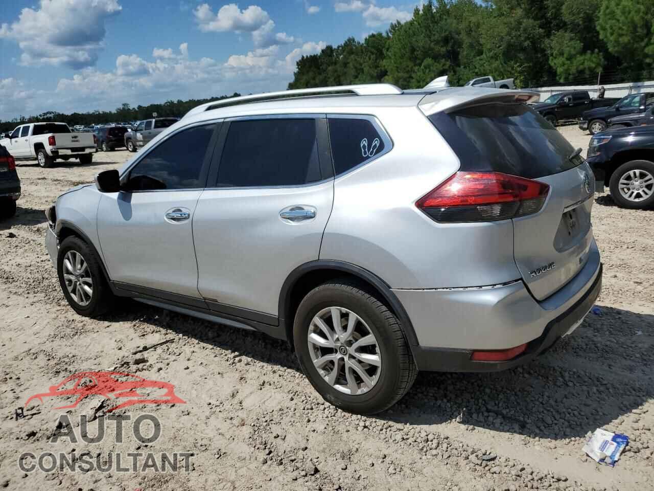 NISSAN ROGUE 2017 - KNMAT2MT7HP502597