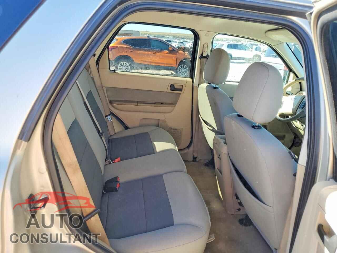 FORD ESCAPE 2010 - 1FMCU9D74AKB94918