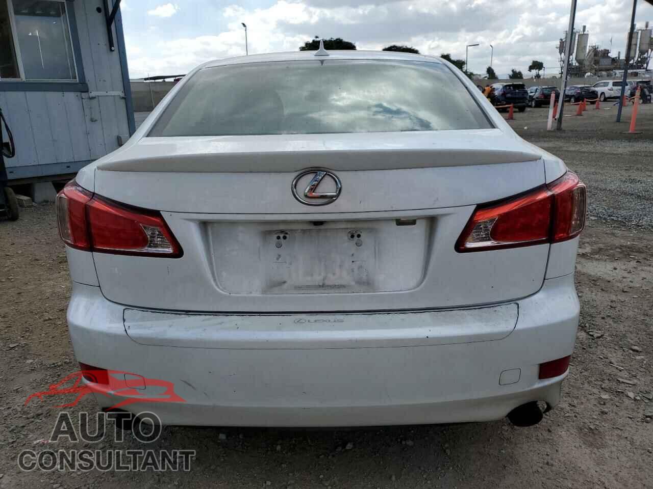 LEXUS IS 2011 - JTHBF5C28B5147687