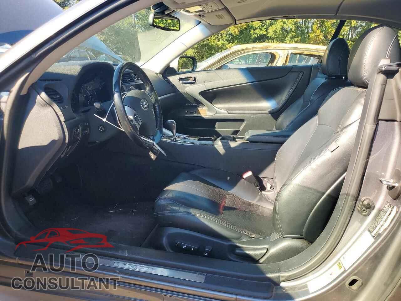 LEXUS IS 2012 - JTHFF2C28C2525364
