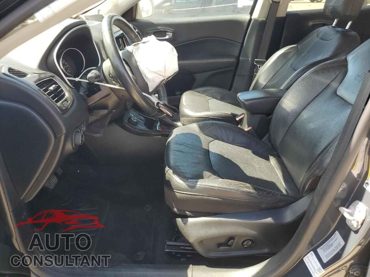 JEEP COMPASS 2017 - 3C4NJDCB9HT671933