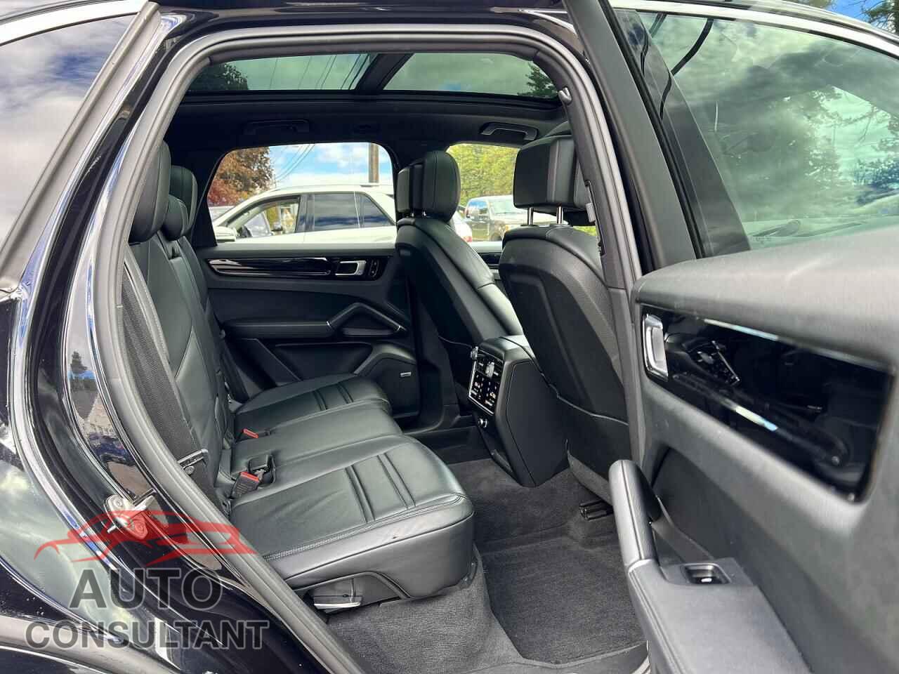 PORSCHE CAYENNE 2019 - WP1AE2AY0KDA52163