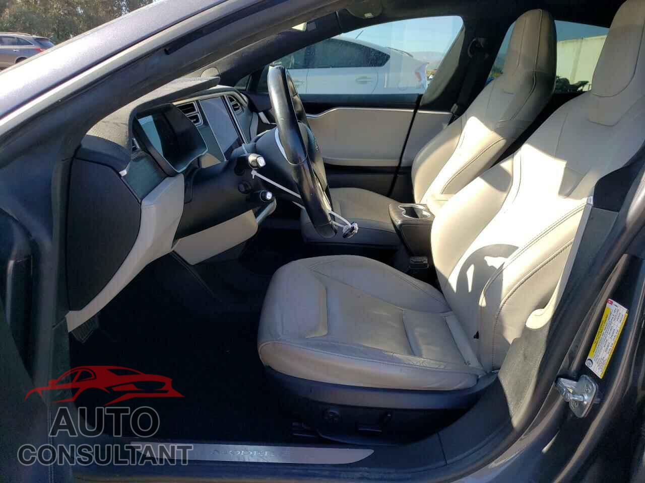 TESLA MODEL S 2015 - 5YJSA1E11FF118985
