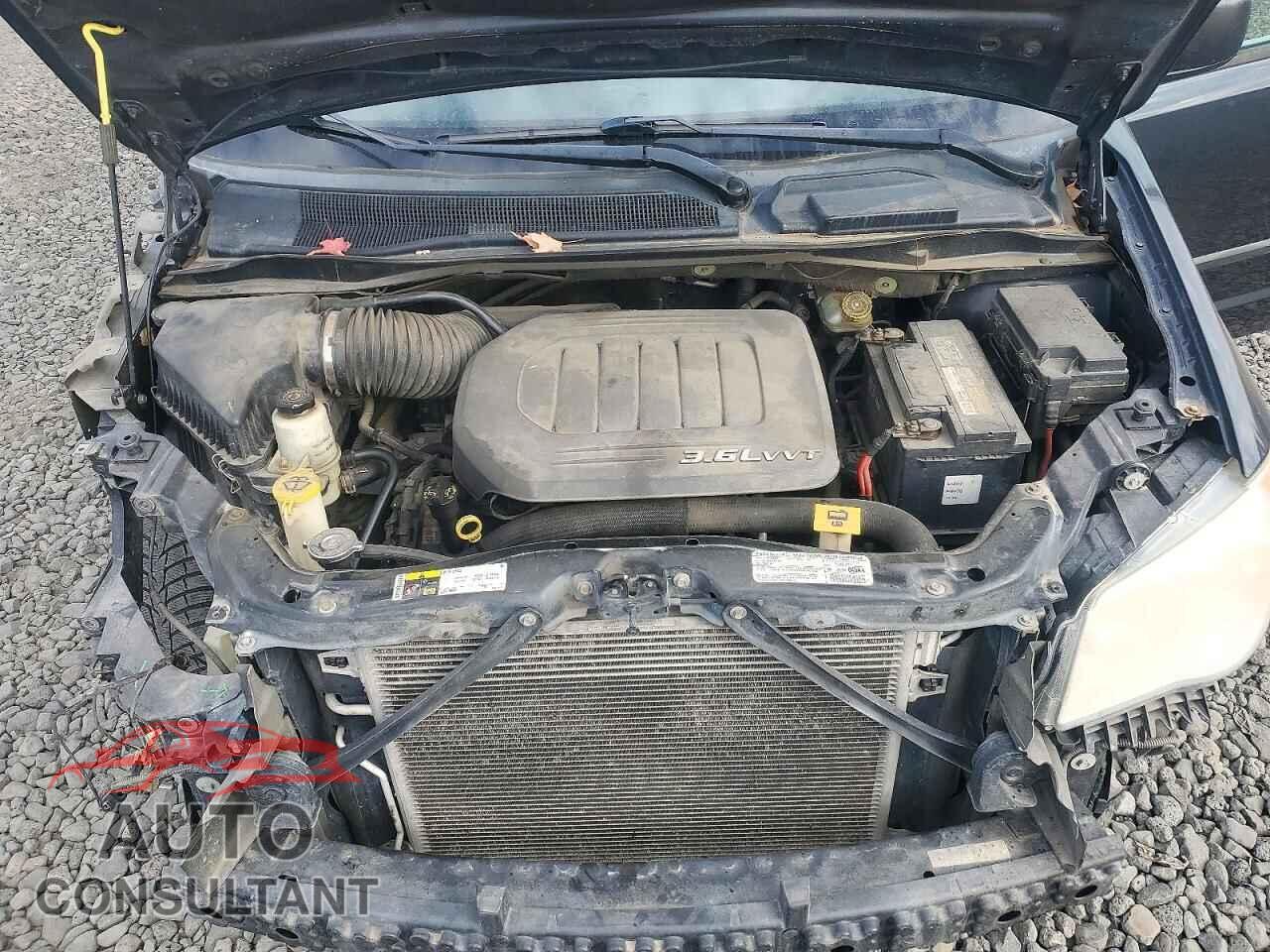 DODGE CARAVAN 2013 - 2C4RDGBG1DR682011