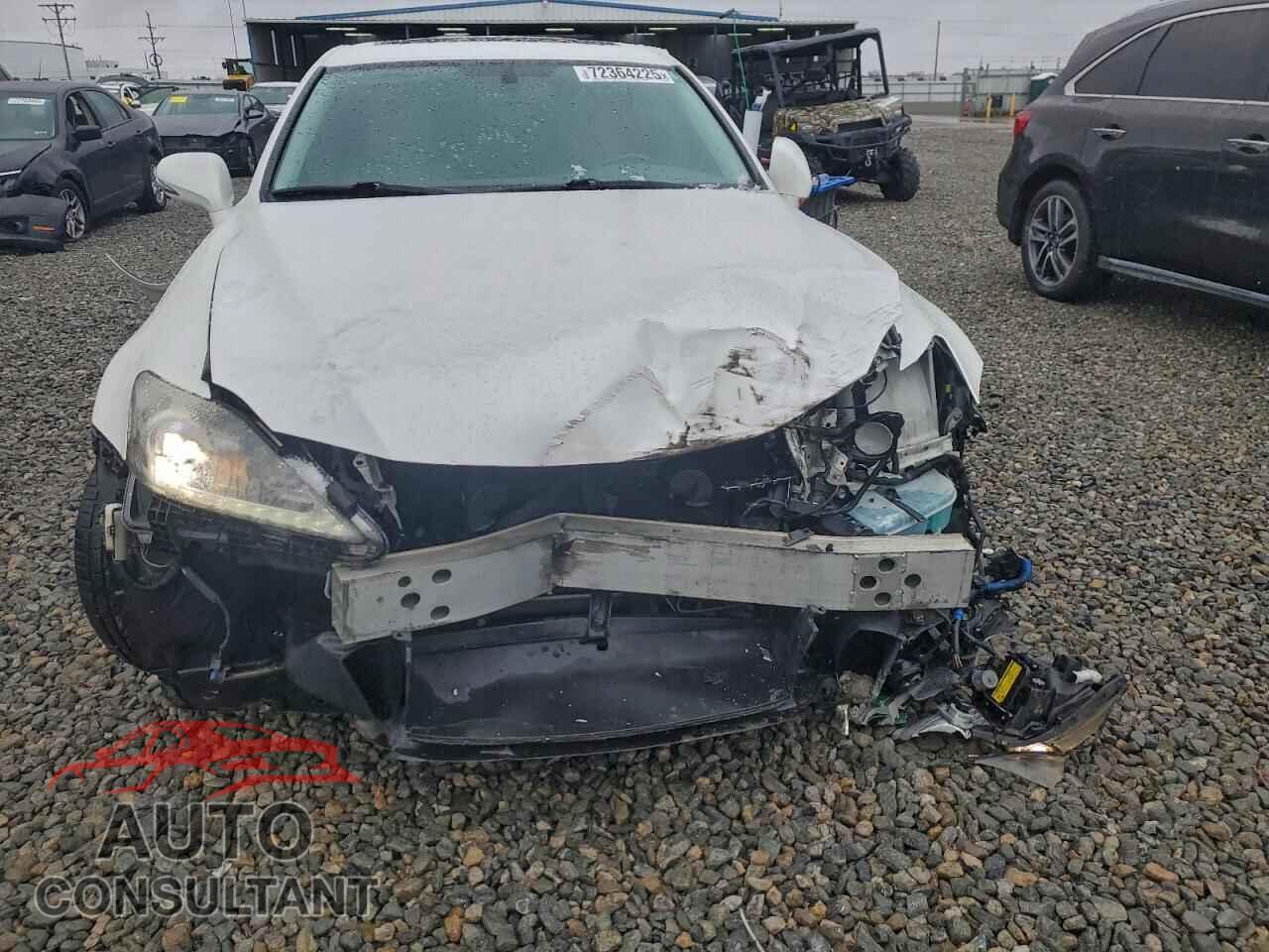 LEXUS IS 2012 - JTHCF5C29C5059981
