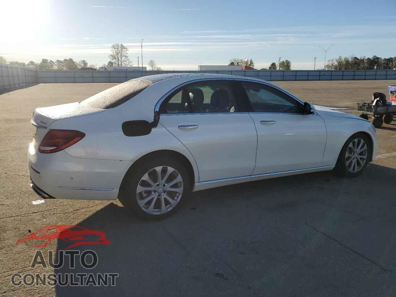 MERCEDES-BENZ E-CLASS 2017 - WDDZF4KB0HA077264