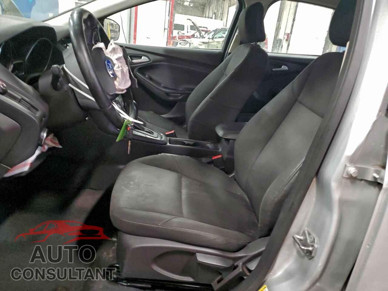 FORD FOCUS 2015 - 1FADP3F23FL363798