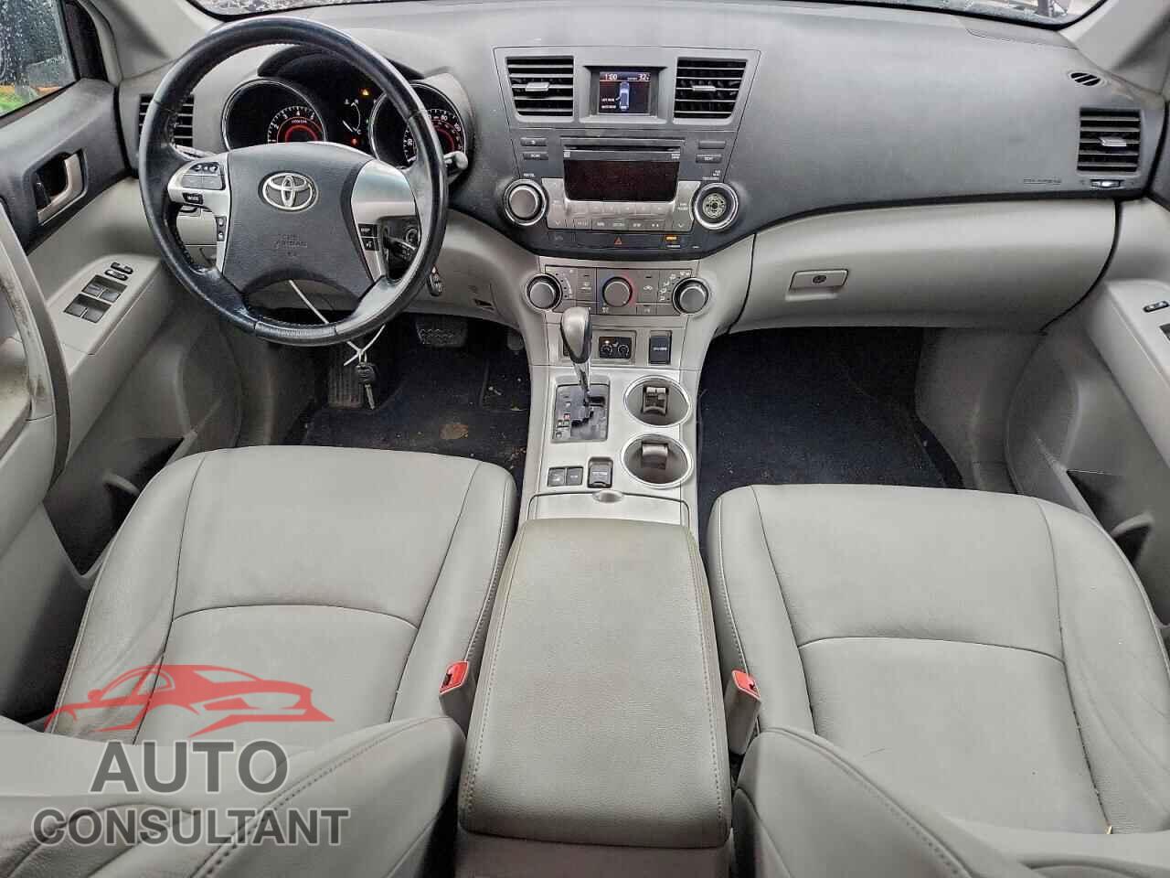 TOYOTA HIGHLANDER 2011 - 5TDBK3EH2BS090366