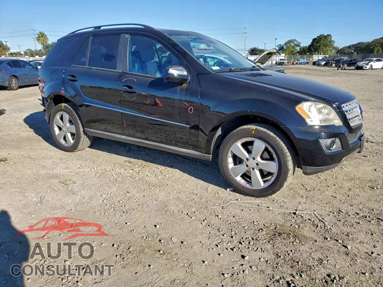 MERCEDES-BENZ M-CLASS 2009 - 4JGBB86E49A450886