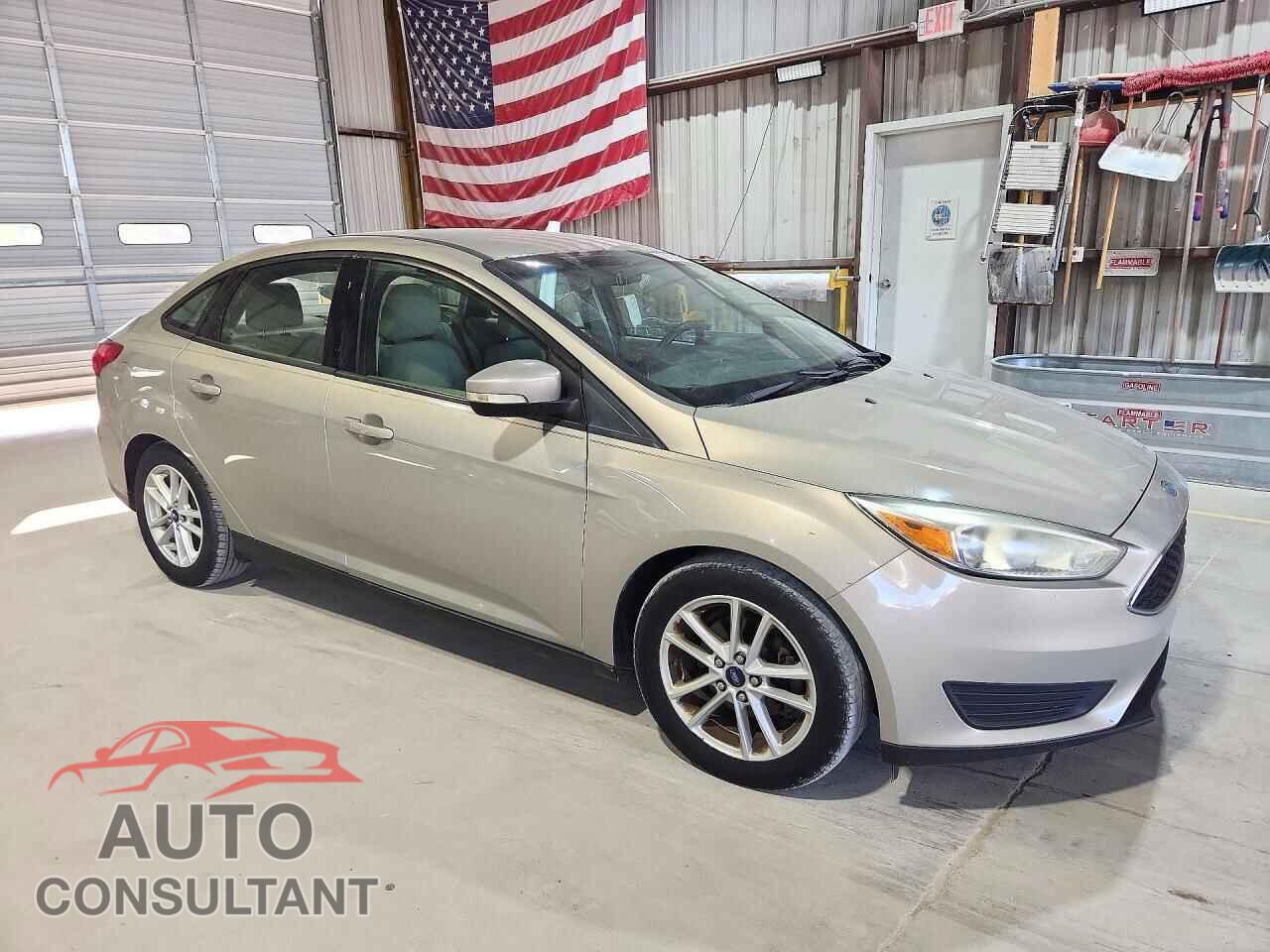 FORD FOCUS 2015 - 1FADP3F29FL231242