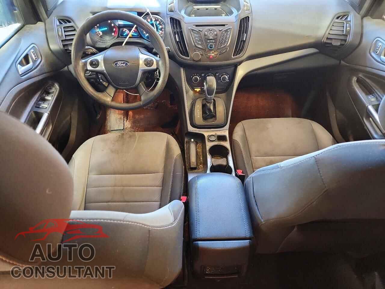 FORD ESCAPE 2015 - 1FMCU0G77FUC57996