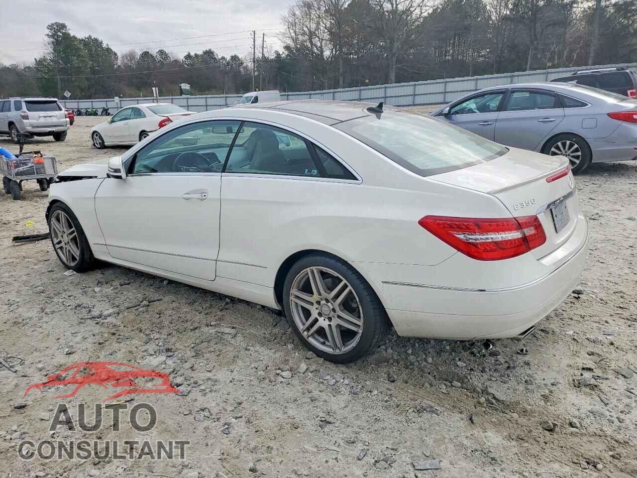 MERCEDES-BENZ E-CLASS 2011 - WDDKJ5GB9BF068345