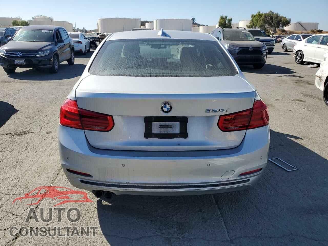 BMW 3 SERIES 2016 - WBA8E9G56GNU29888