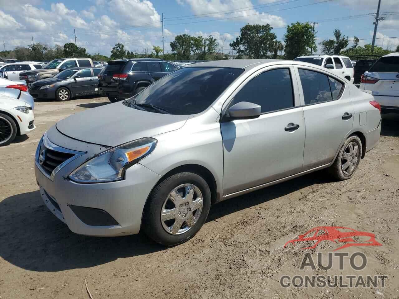 NISSAN VERSA 2017 - 3N1CN7AP8HL879753