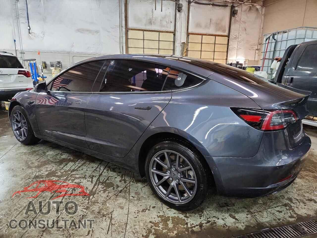 TESLA MODEL 3 2018 - 5YJ3E1EB4JF128548