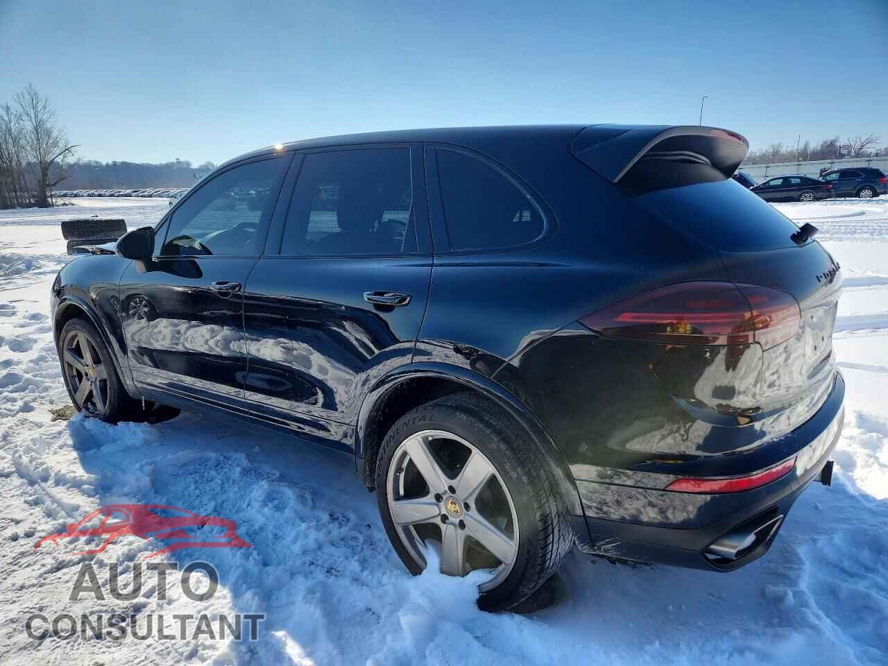 PORSCHE CAYENNE 2018 - WP1AA2A23JKA06814