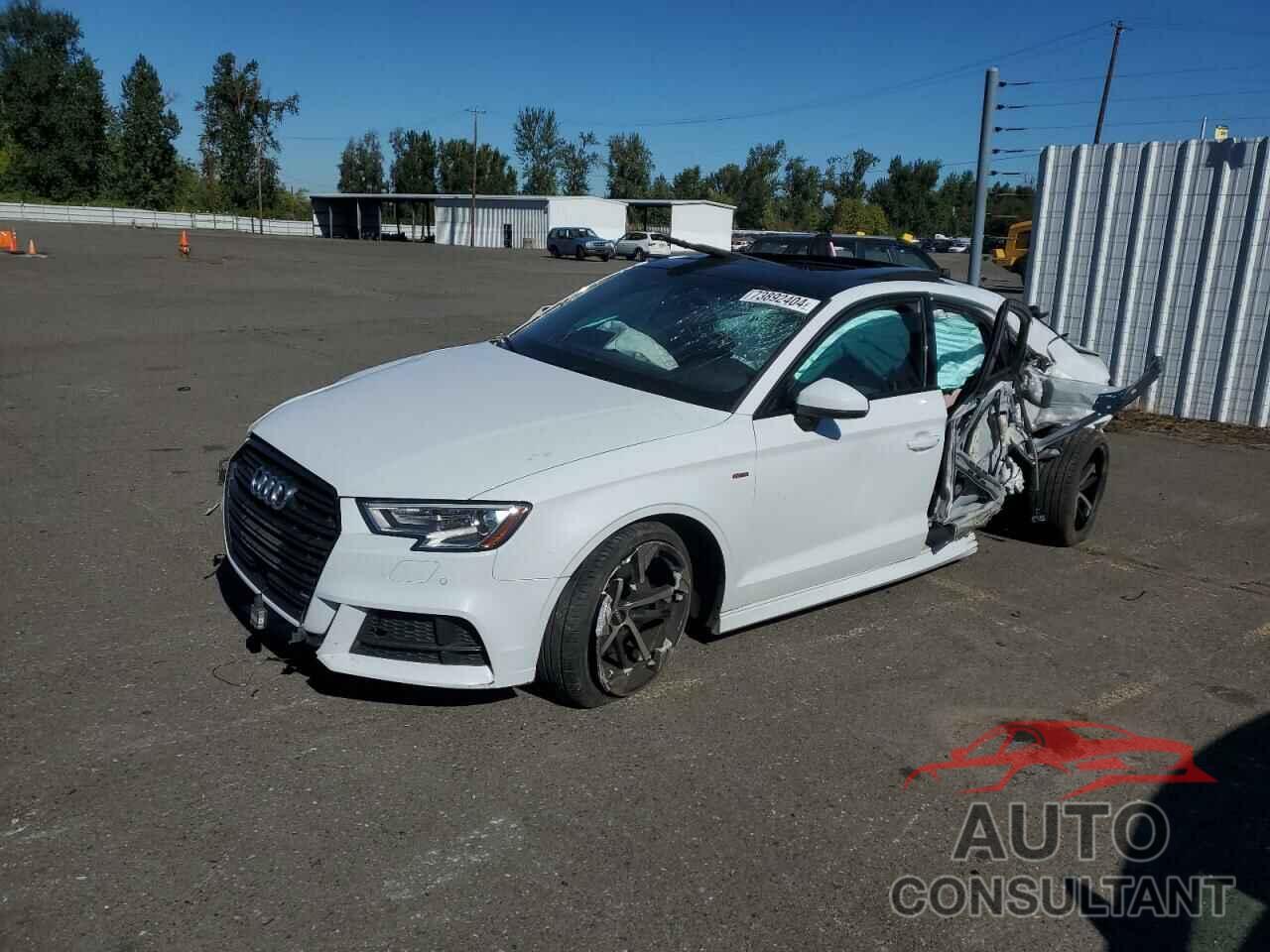 AUDI A3 2020 - WAUBEGFF5LA005219