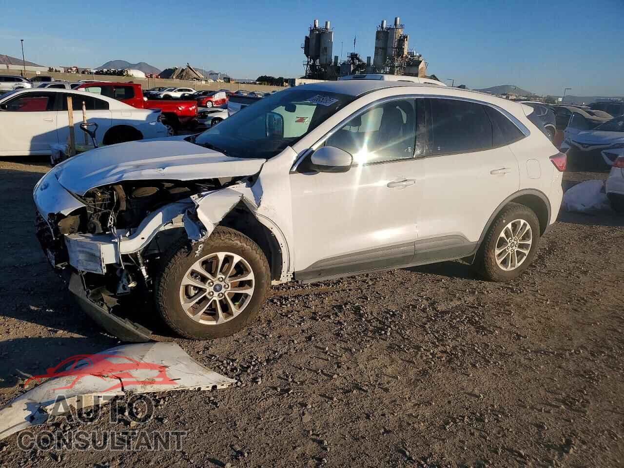 FORD ESCAPE 2020 - 1FMCU9G67LUA10839