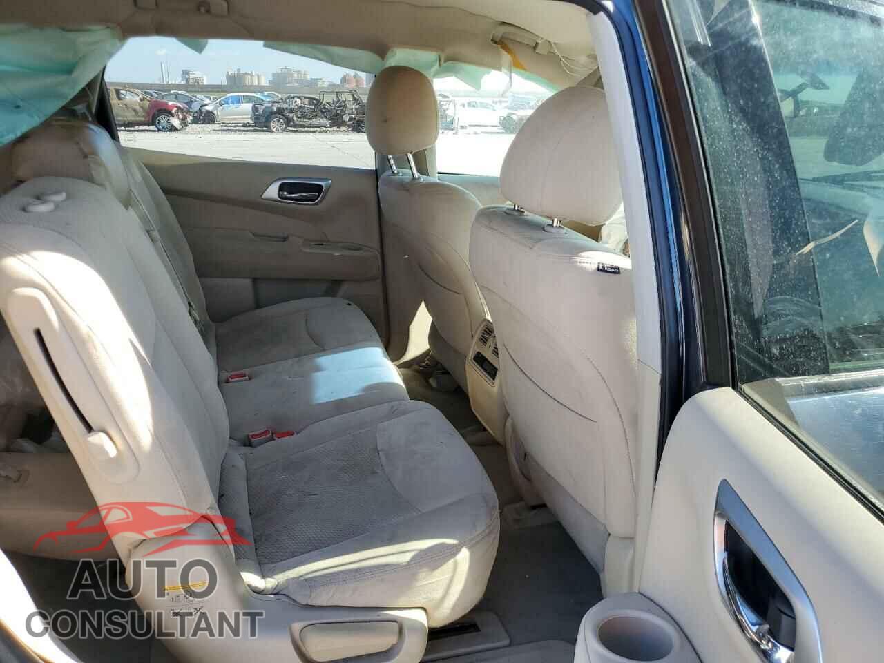 NISSAN PATHFINDER 2015 - 5N1AR2MN4FC684792