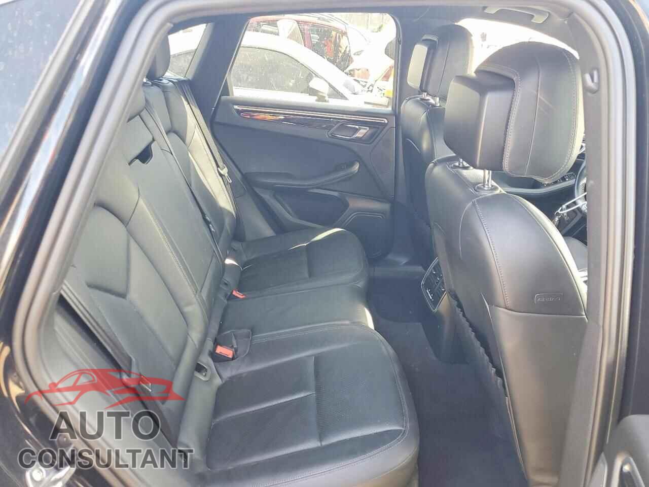PORSCHE MACAN 2015 - WP1AB2A52FLB56292