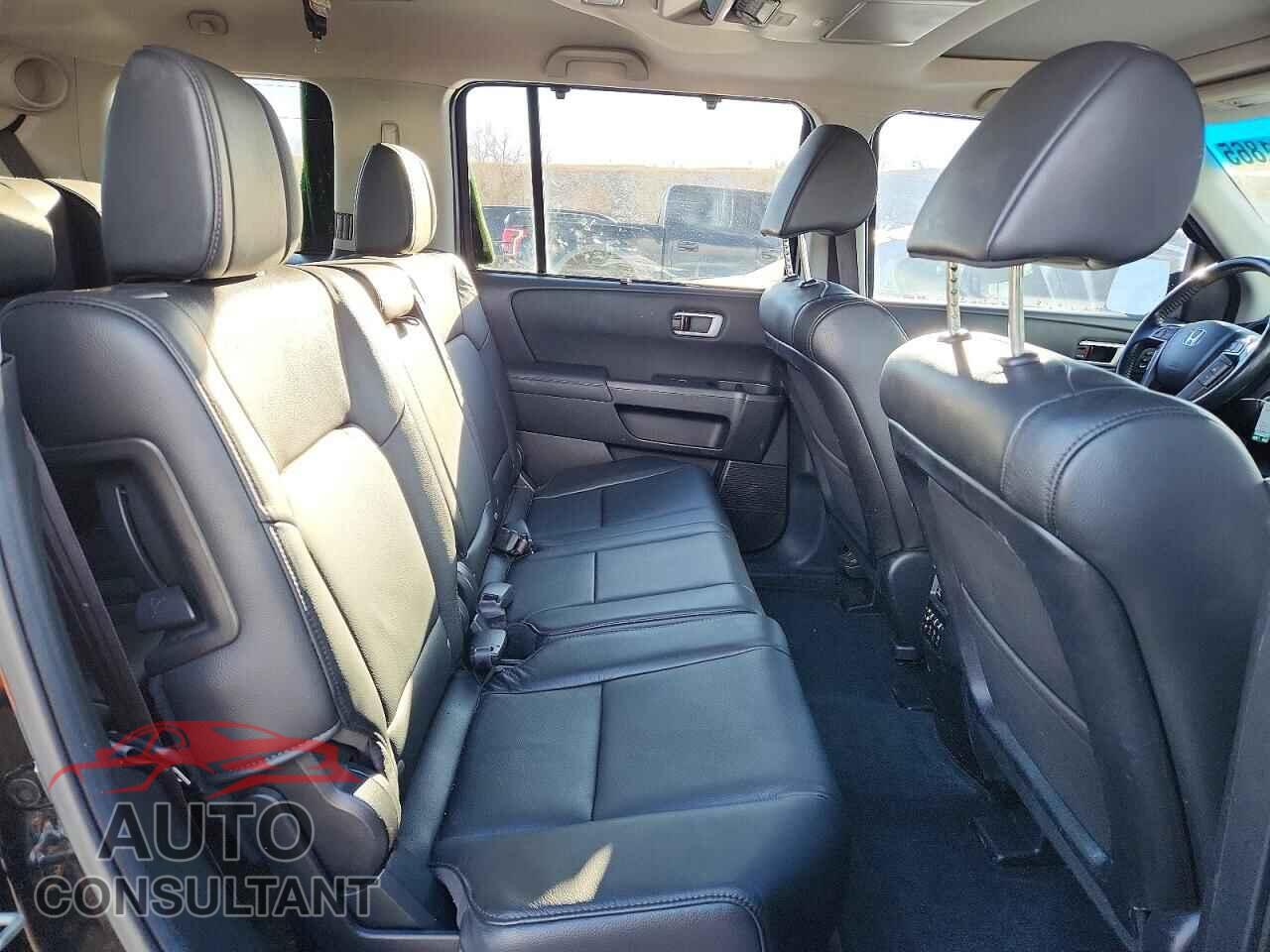 HONDA PILOT 2013 - 5FNYF4H99DB073127