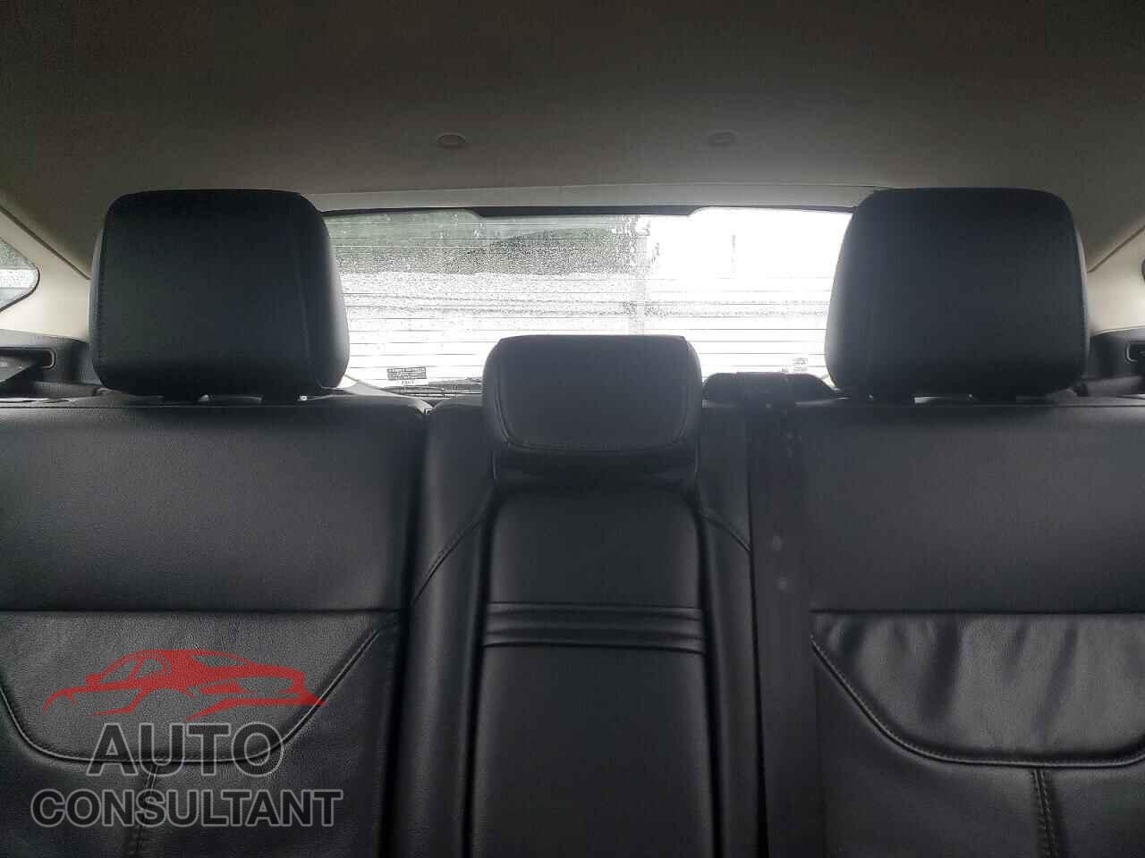 FORD FOCUS 2015 - 1FADP3K26FL326329
