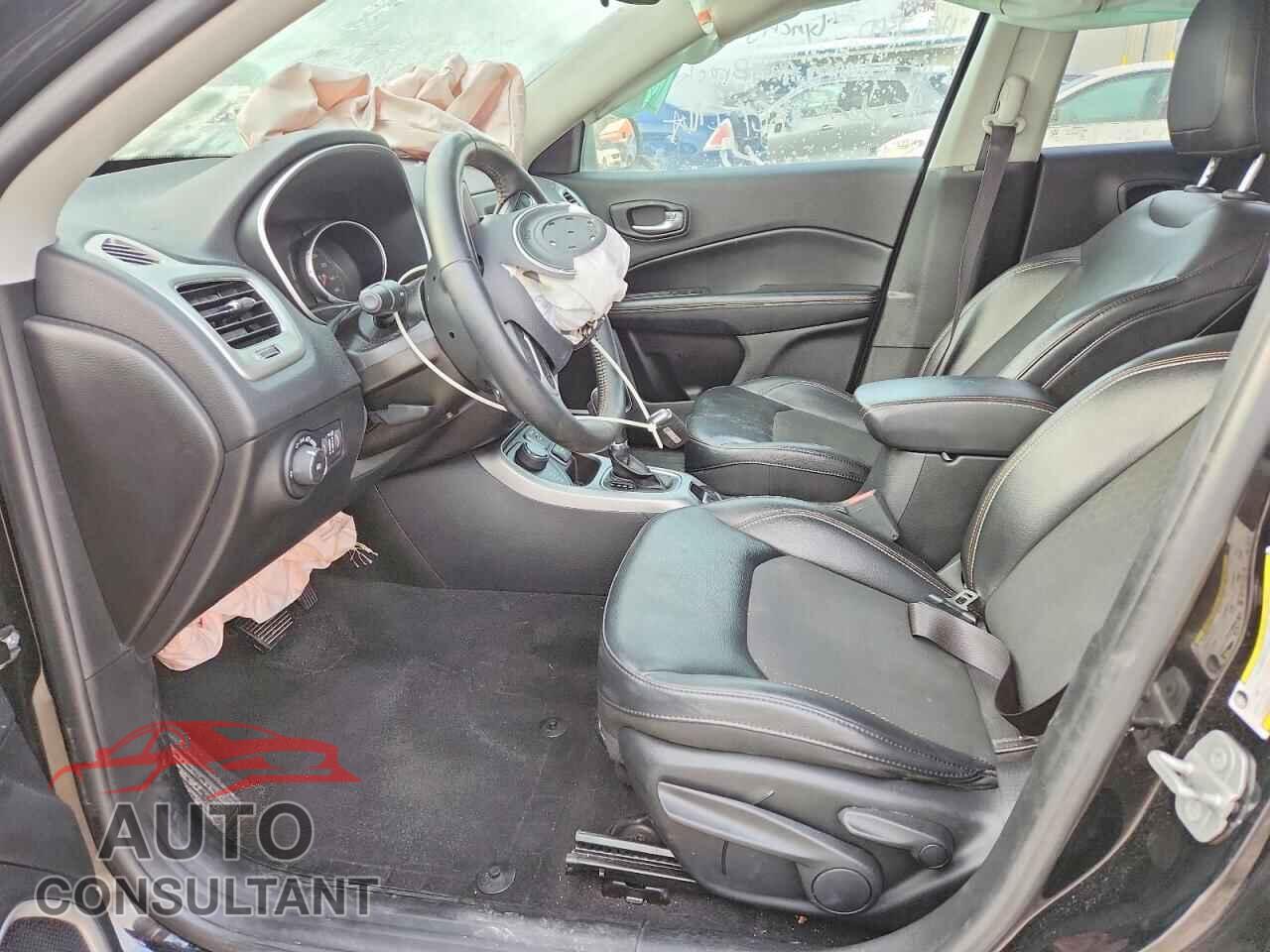 JEEP COMPASS 2019 - 3C4NJDBB2KT729518