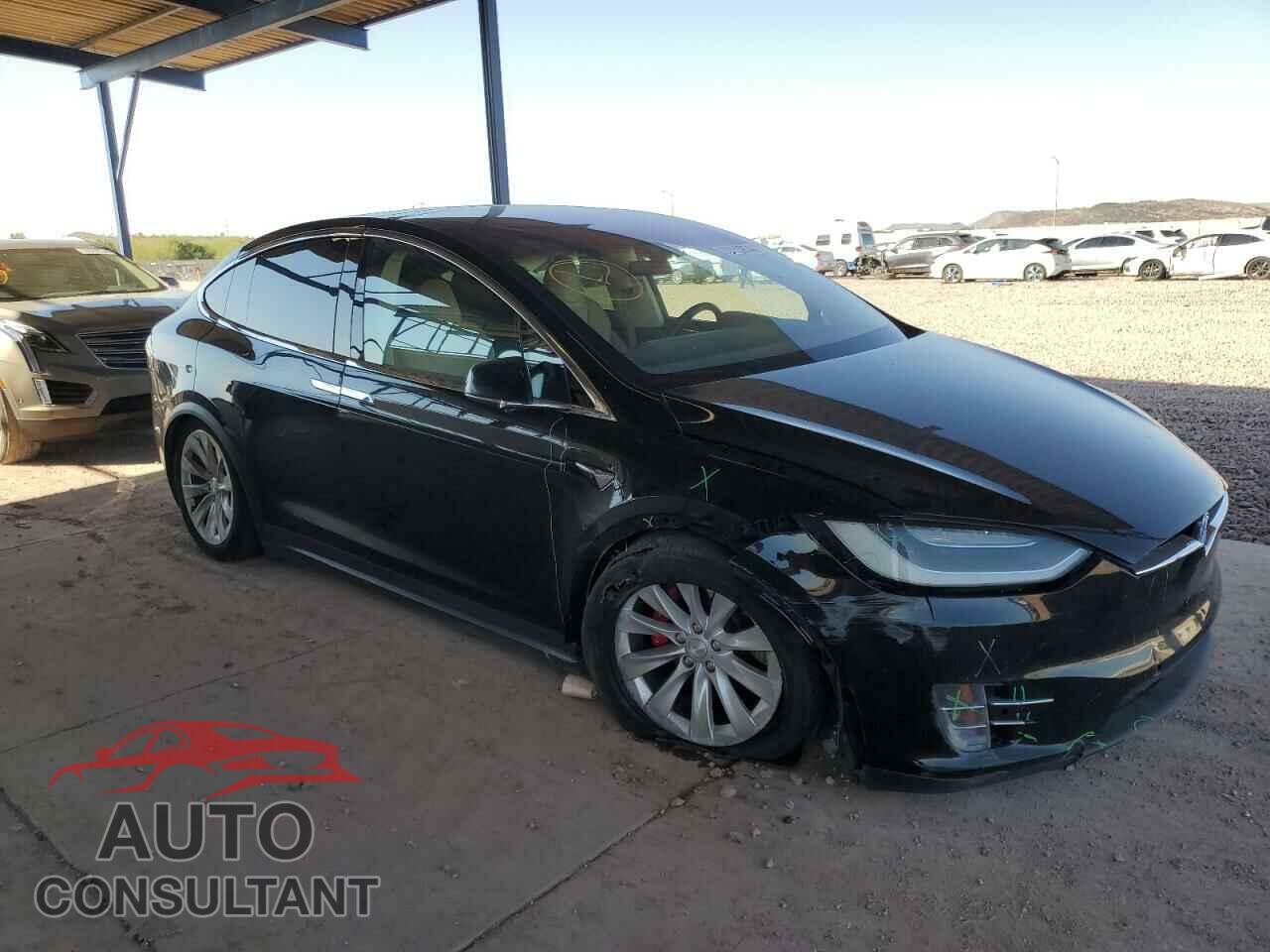 TESLA MODEL X 2017 - 5YJXCDE42HF052851