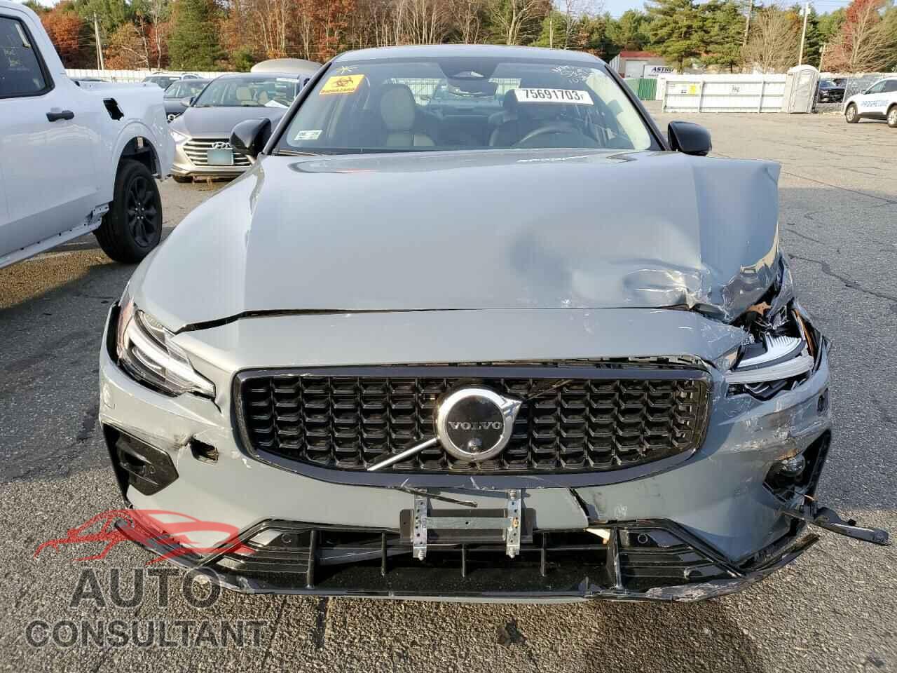 VOLVO S60 PLUS 2023 - 7JRL12TW4PG227149
