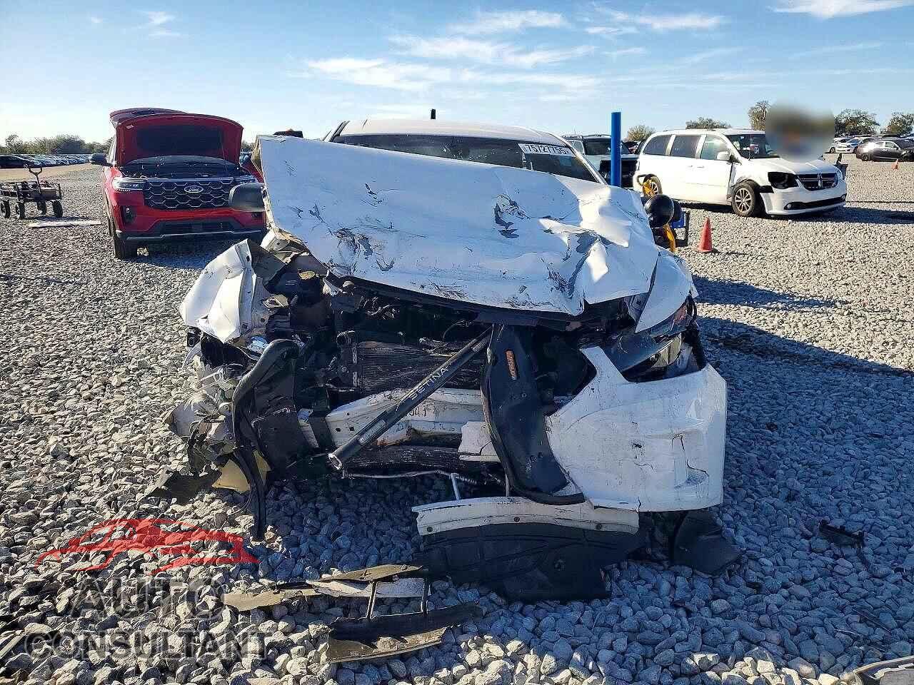 FORD TAURUS 2018 - 1FAHP2L88JG102799
