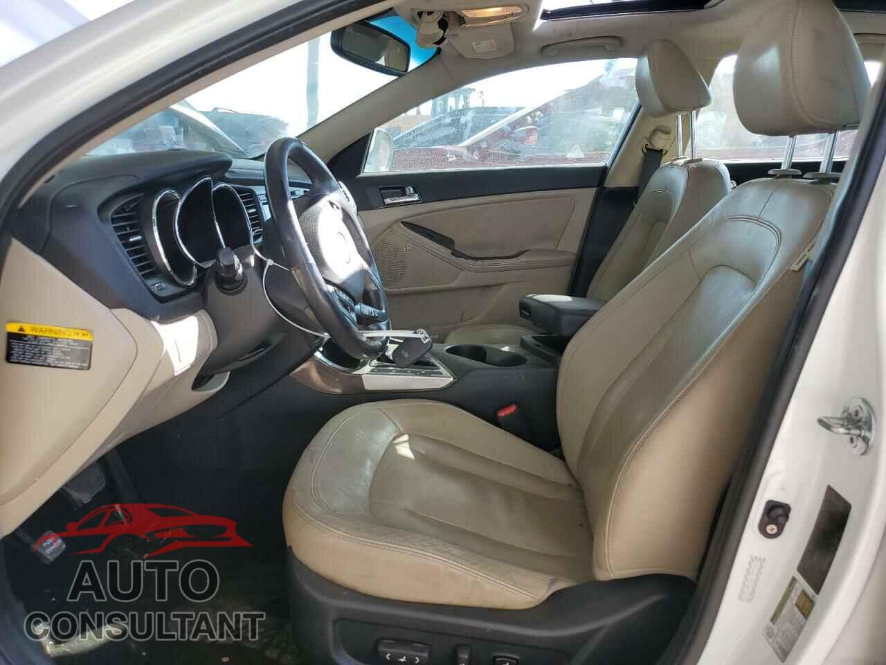 KIA OPTIMA 2011 - KNAGN4A77B5096361