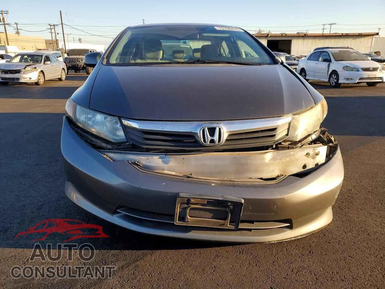 HONDA CIVIC 2012 - 2HGFB2F56CH567446