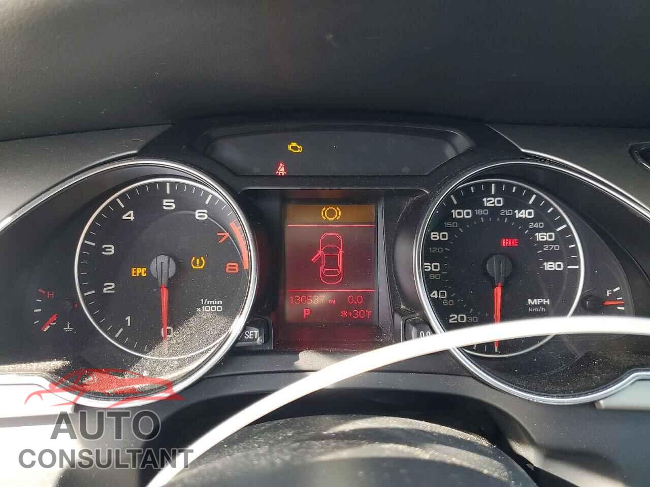 AUDI A5 2011 - WAULFAFH5BN007303