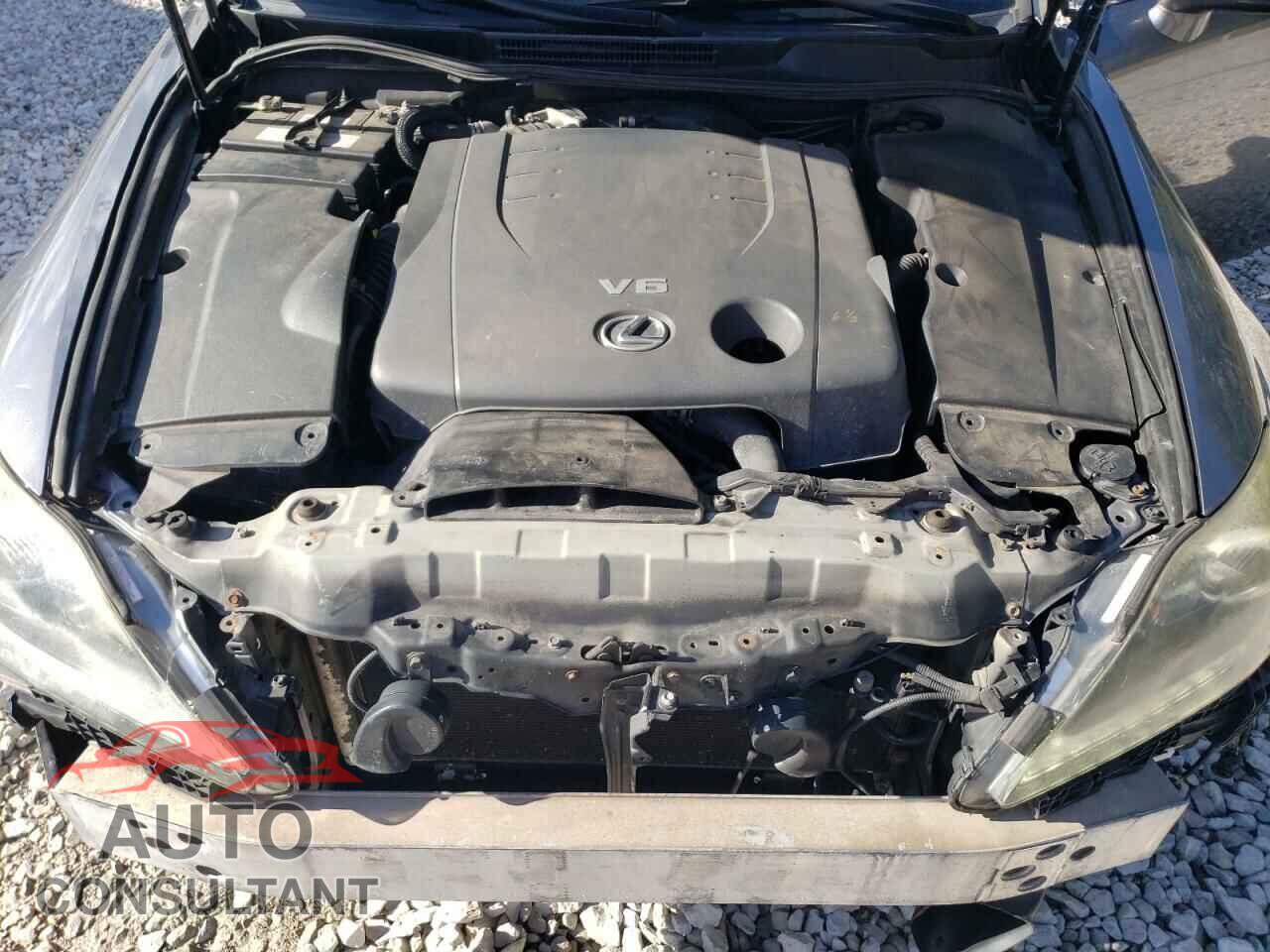 LEXUS IS 2013 - JTHCF5C24D5063342