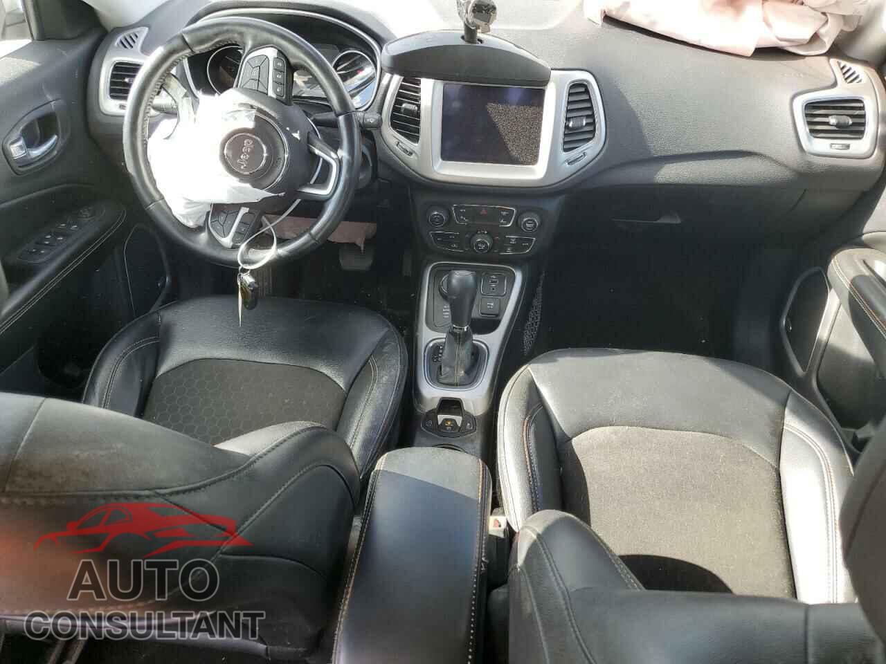 JEEP COMPASS 2020 - 3C4NJDBB4LT167025