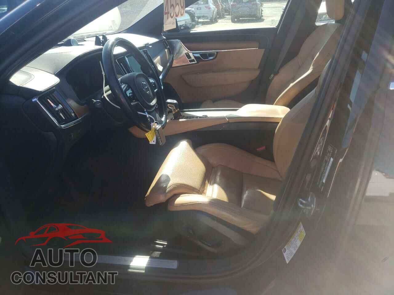 VOLVO S90 2018 - LVY992ML9JP005132