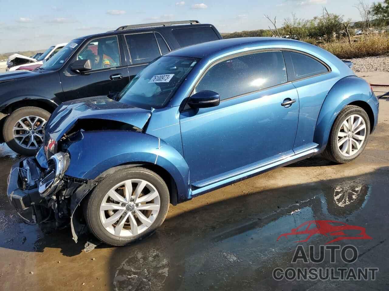 VOLKSWAGEN BEETLE 2017 - 3VWF17AT2HM629399