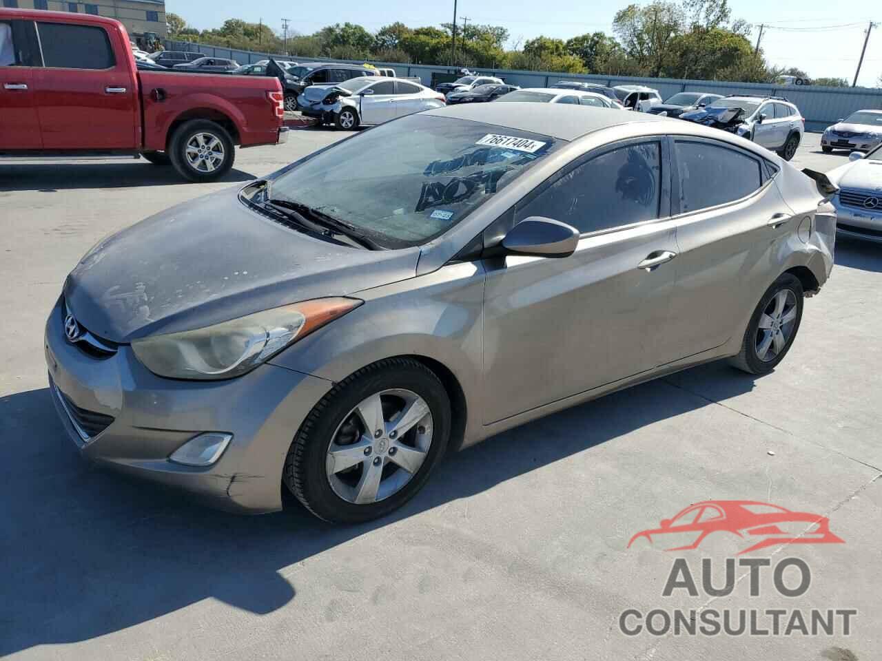 HYUNDAI ELANTRA 2013 - 5NPDH4AE7DH445906