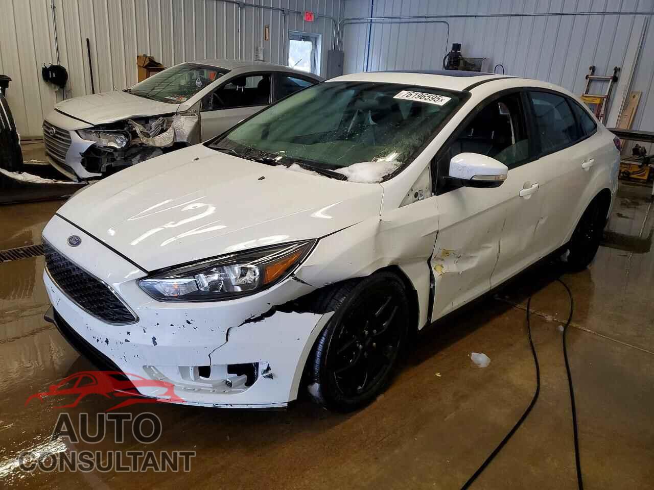 FORD FOCUS 2016 - 1FADP3F28GL314372