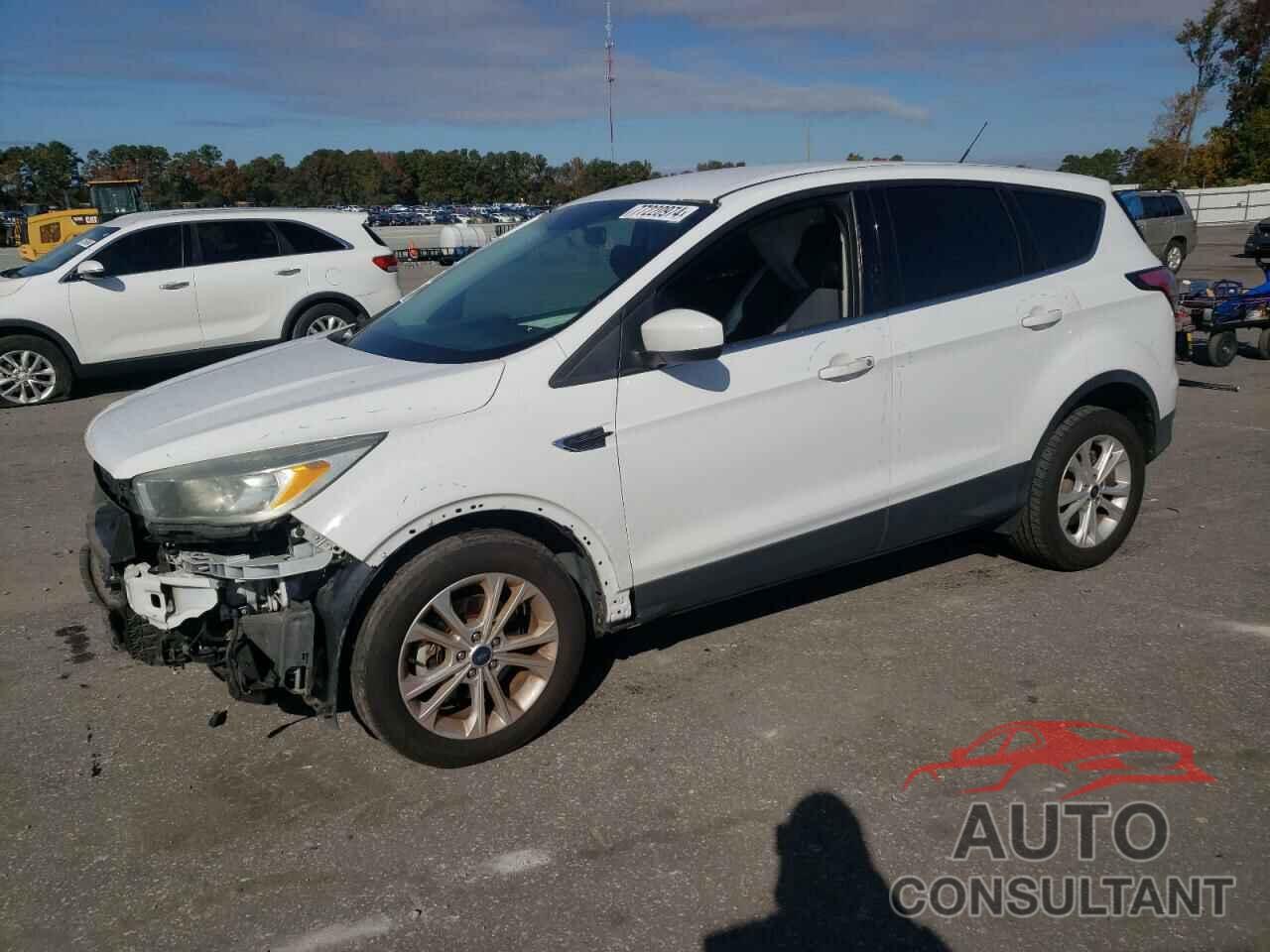 FORD ESCAPE 2017 - 1FMCU0GD4HUD34221