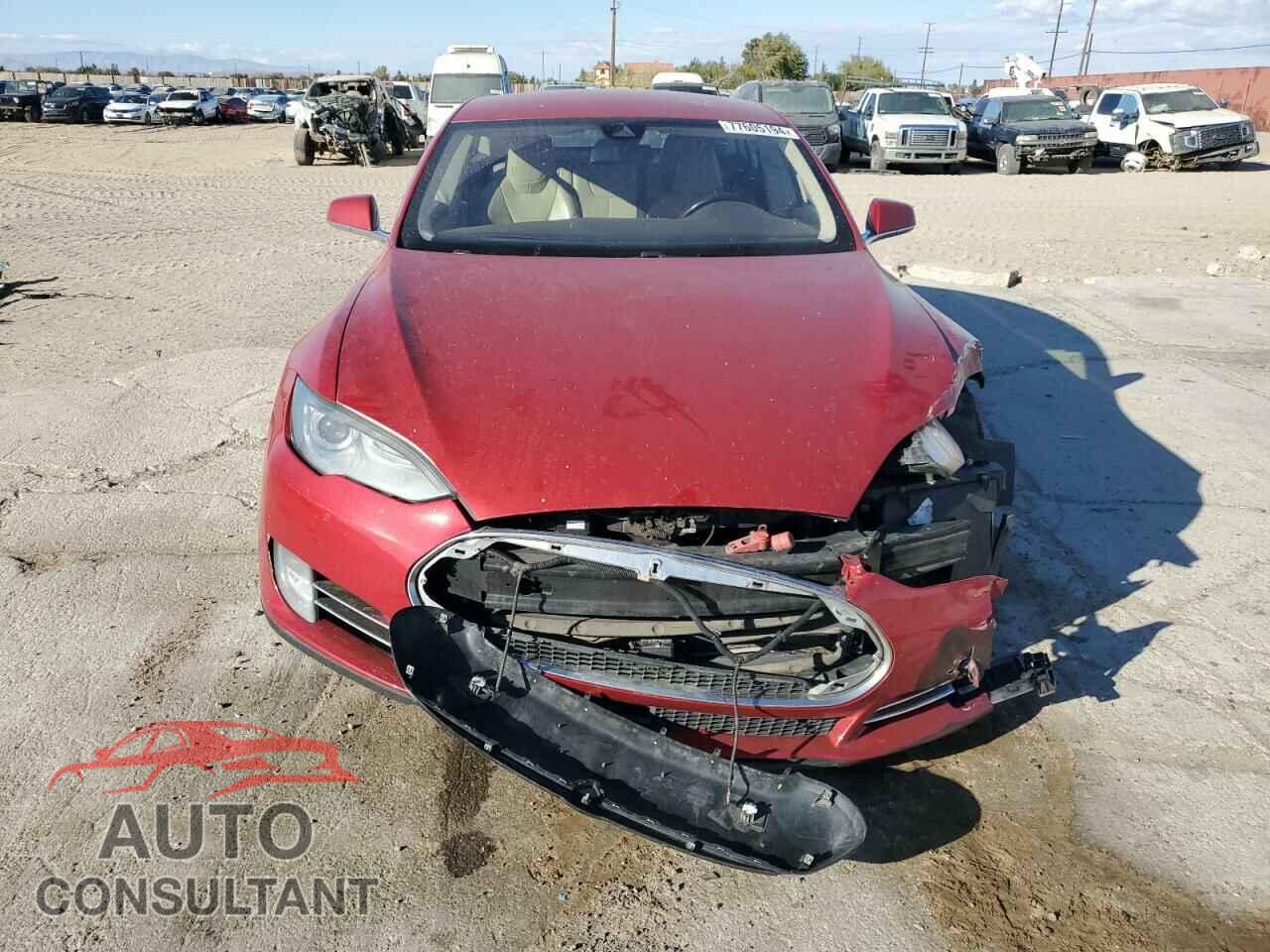 TESLA MODEL S 2015 - 5YJSA1E27FF104419