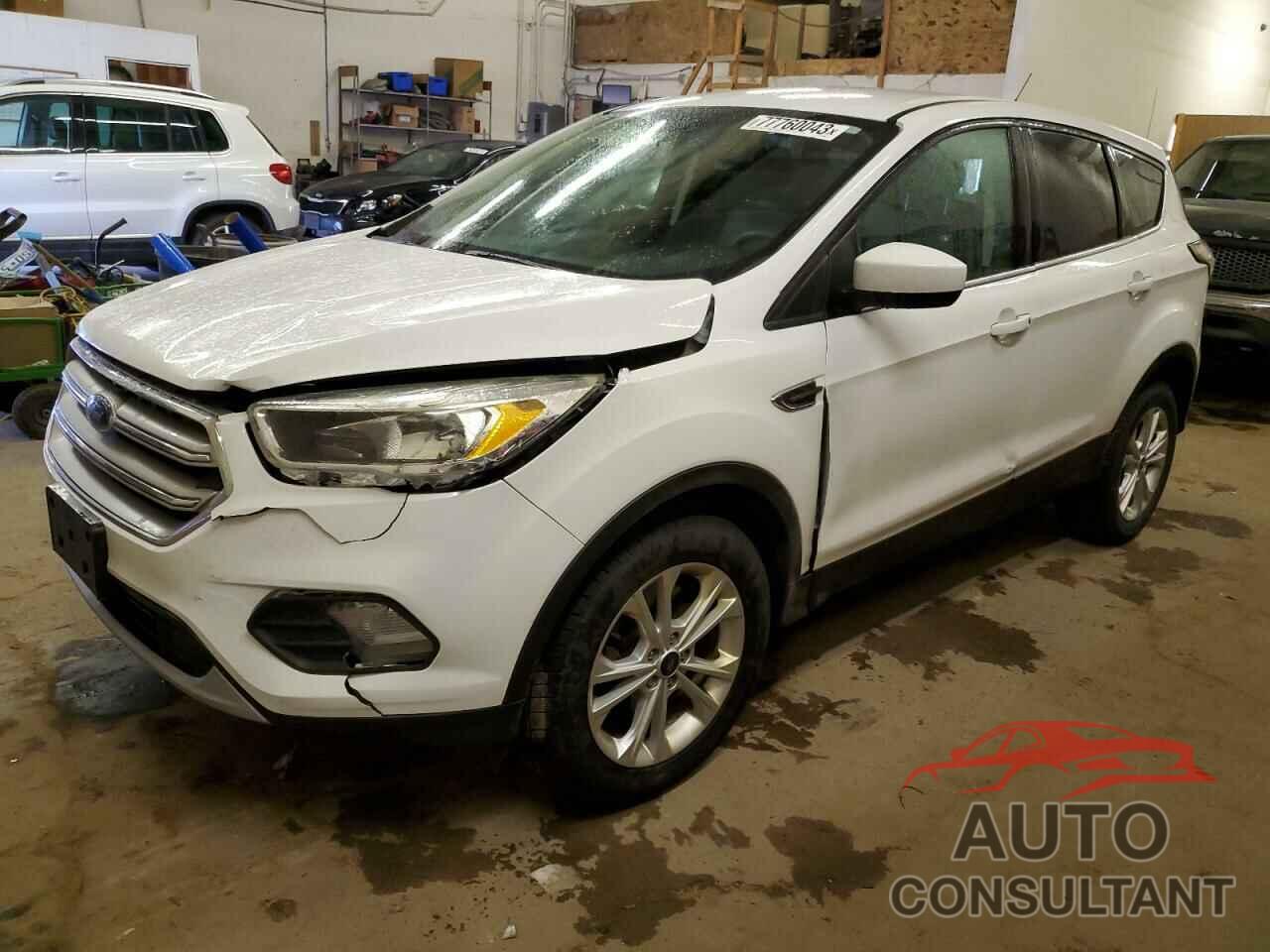 FORD ESCAPE 2017 - 1FMCU9G92HUA41451