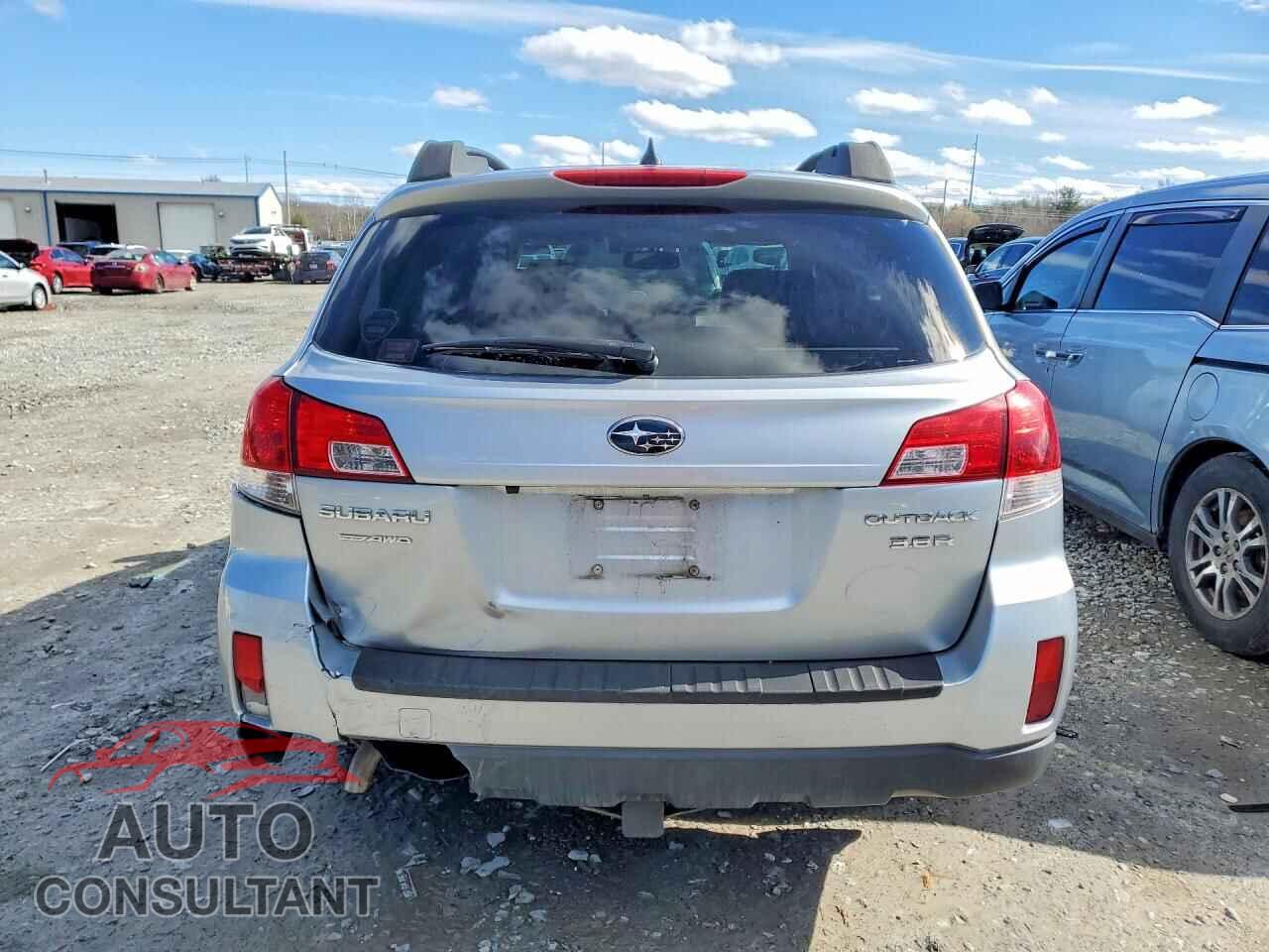 SUBARU OUTBACK 2013 - 4S4BRDPCXD2232617