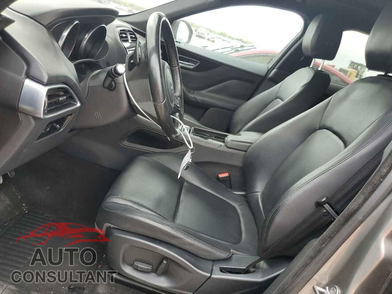 JAGUAR F-PACE 2018 - SADCJ2FX7JA250264