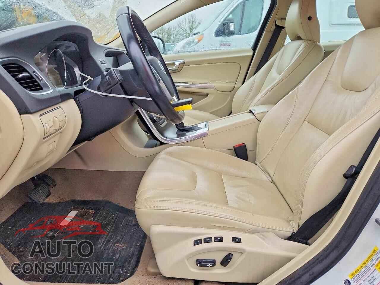 VOLVO S60 2014 - YV1612FS0E2286532