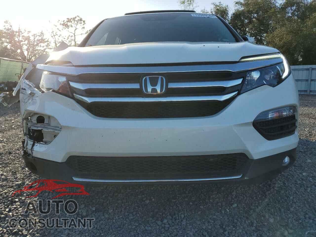 HONDA PILOT 2017 - 5FNYF6H07HB056930